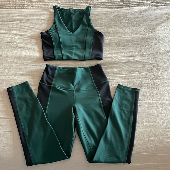 Abercrombie & Fitch Other - A&F YPB workout set